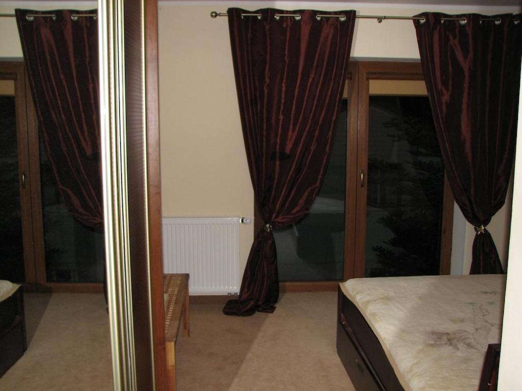 Apartamenty Domek Mysliwski Karpacz Ruang foto